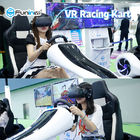 VR-Motorrad-Bewegungs-Simulator mit dem Motorrad der virtuellen Realität, das Spiele läuft