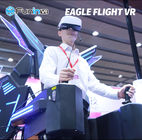 Aufgeregte Stellung herauf Simulations-Fahrten virtueller Realität VR Flight Simulator